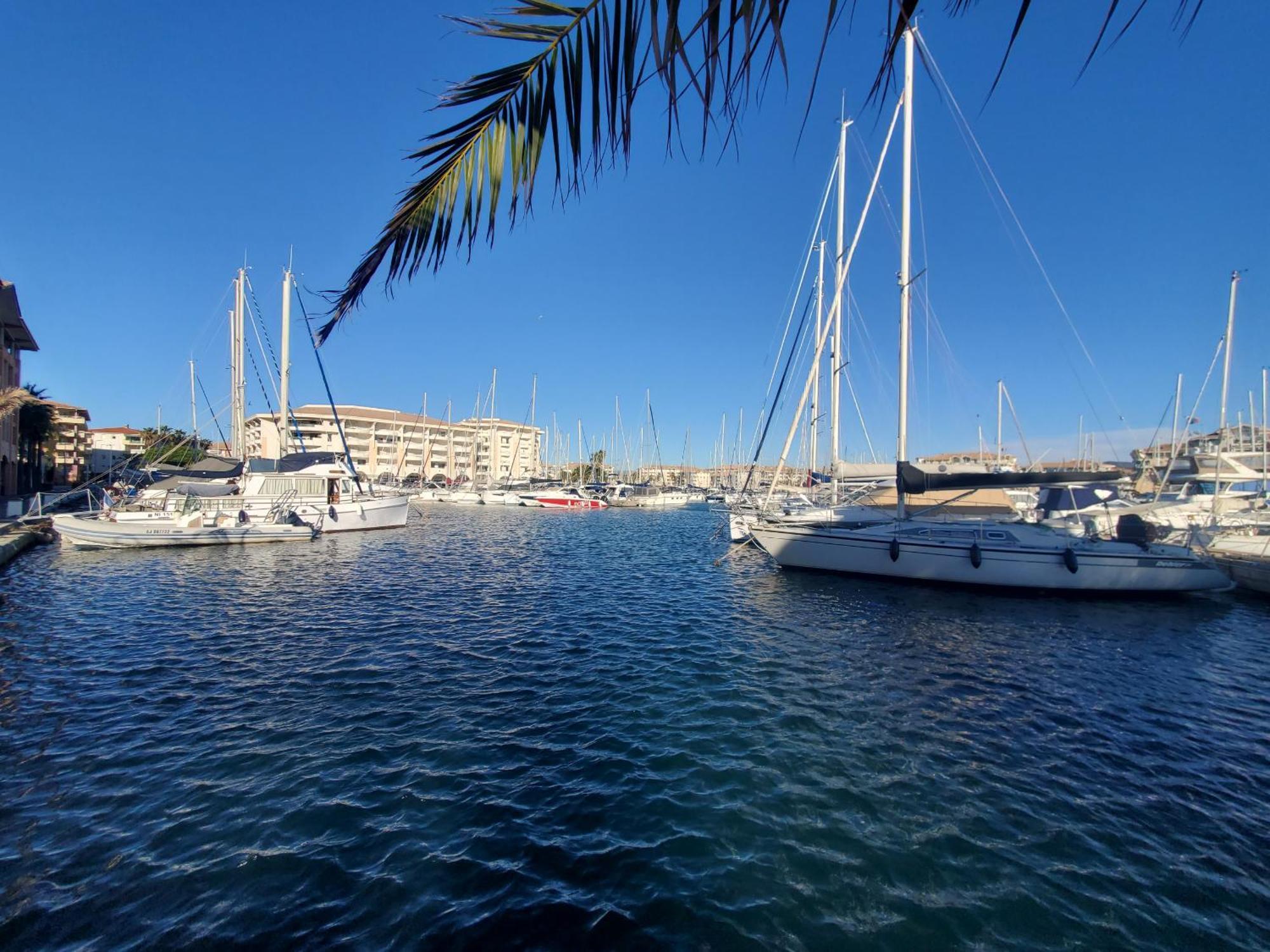 Residence Cap Hermes, Incroyable Vue Sur Le Port, Fréjus Exterior foto